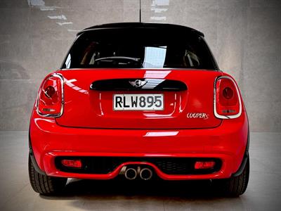 2018 Mini Cooper - Thumbnail