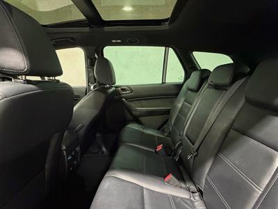 2019 Ford Everest - Thumbnail