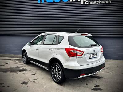 2015 Suzuki SX4 - Thumbnail