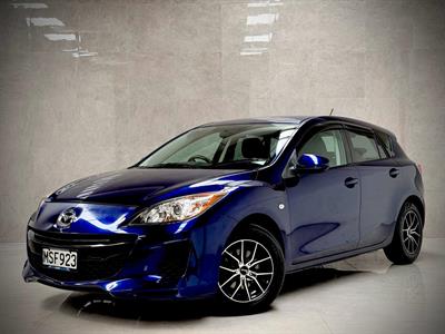 2012 Mazda Axela - Thumbnail