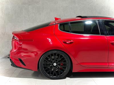 2019 Kia Stinger - Thumbnail