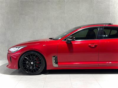 2019 Kia Stinger - Thumbnail