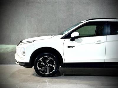 2023 Mitsubishi Eclipse Cross - Thumbnail