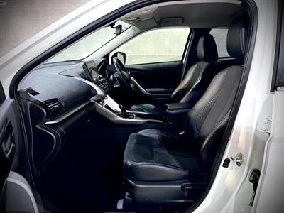 2023 Mitsubishi Eclipse Cross - Thumbnail