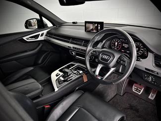2018 Audi Q7 - Thumbnail