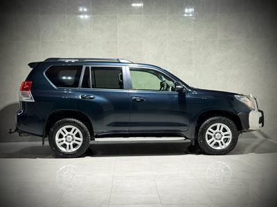 2012 Toyota Landcruiser Prado - Thumbnail