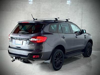 2020 Ford Everest - Thumbnail