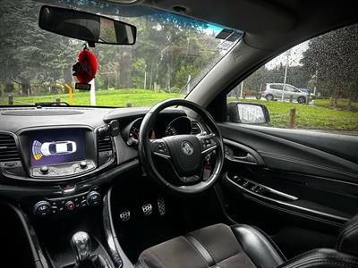 2015 Holden Commodore - Thumbnail