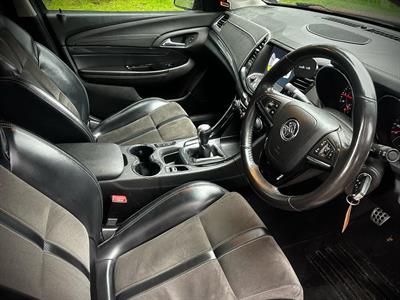 2015 Holden Commodore - Thumbnail
