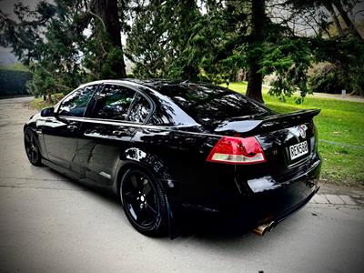 2010 Holden Commodore - Thumbnail