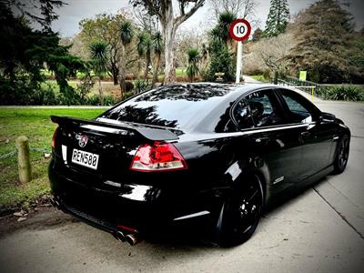 2010 Holden Commodore - Thumbnail