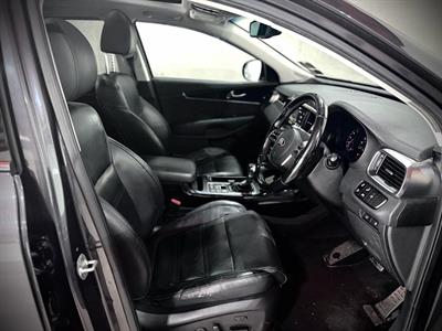 2018 Kia Sorento - Thumbnail
