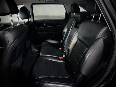 2018 Kia Sorento - Thumbnail