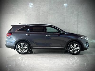2018 Kia Sorento - Thumbnail