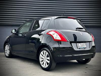 2016 Suzuki Swift - Thumbnail
