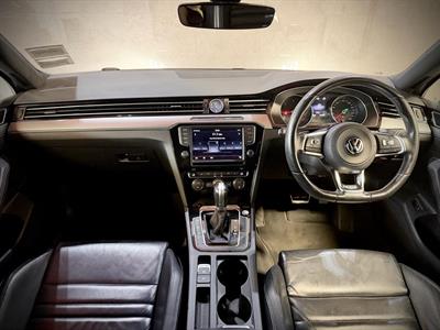 2015 Volkswagen Passat - Thumbnail