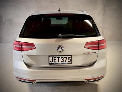 2015 Volkswagen Passat - Thumbnail