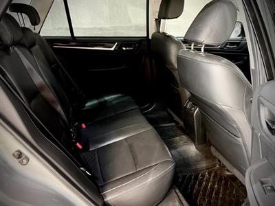 2016 Subaru Outback - Thumbnail