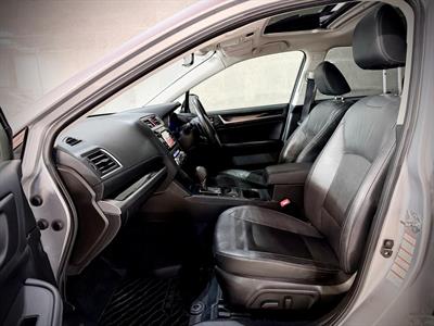 2016 Subaru Outback - Thumbnail