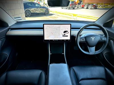 2020 Tesla Model 3 - Thumbnail