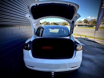 2020 Tesla Model 3 - Thumbnail