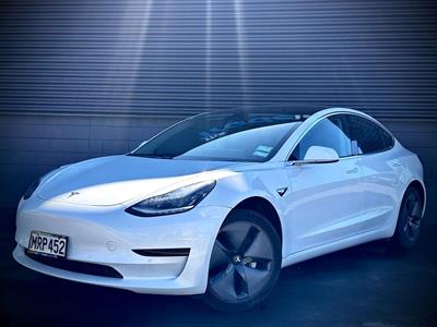 2020 Tesla Model 3 - Thumbnail