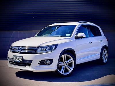 2012 Volkswagen Tiguan - Thumbnail