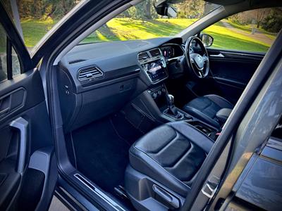 2020 Volkswagen Tiguan - Thumbnail
