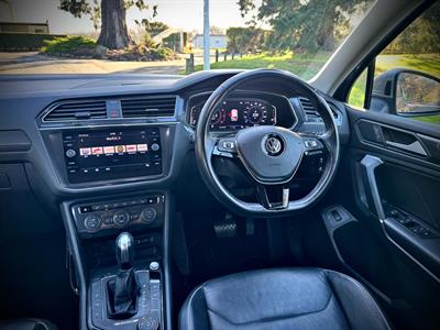 2020 Volkswagen Tiguan - Thumbnail
