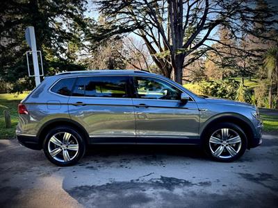 2020 Volkswagen Tiguan - Thumbnail