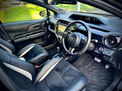 2018 Toyota Aqua - Thumbnail