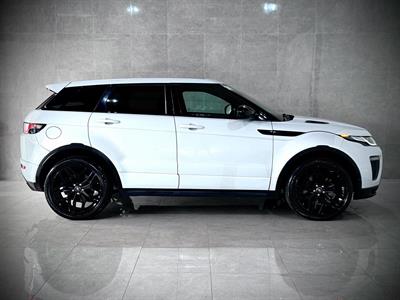 2017 Land Rover Range Rover Evoque - Thumbnail