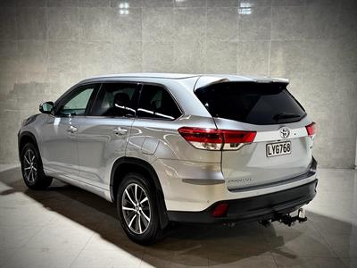 2019 Toyota Highlander - Thumbnail