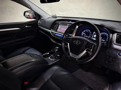 2019 Toyota Highlander - Thumbnail