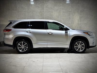 2019 Toyota Highlander - Thumbnail