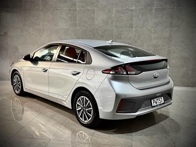 2023 Hyundai Ioniq - Thumbnail