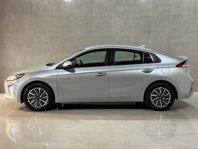 2023 Hyundai Ioniq - Thumbnail
