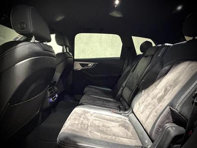 2017 Audi Q7 - Thumbnail