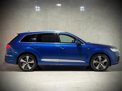 2017 Audi Q7 - Thumbnail
