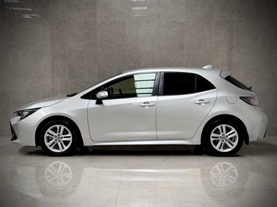 2019 Toyota Corolla - Thumbnail