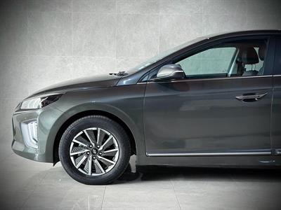 2021 Hyundai Ioniq - Thumbnail