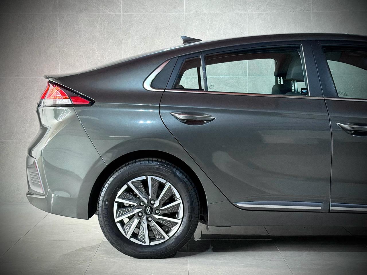 2021 Hyundai Ioniq