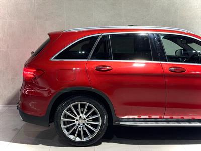 2016 Mercedes-Benz GLC 250 - Thumbnail