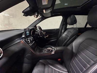 2016 Mercedes-Benz GLC 250 - Thumbnail