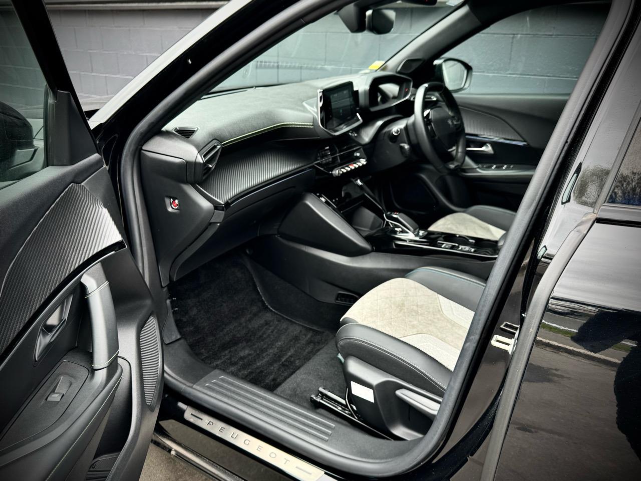 2022 Peugeot e-2008