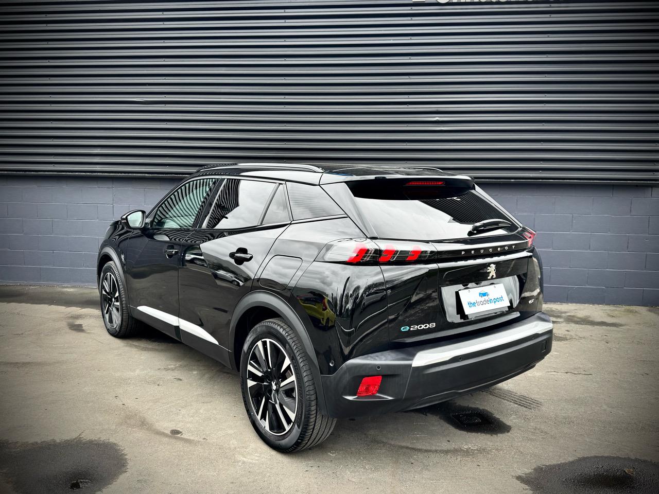 2022 Peugeot e-2008