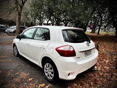 2010 Toyota Corolla - Thumbnail