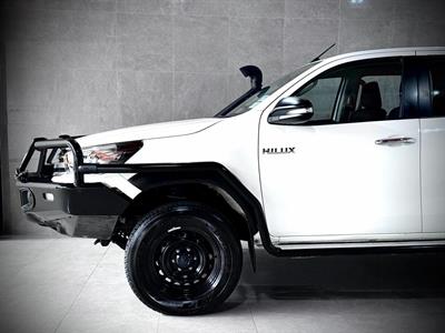2017 Toyota Hilux - Thumbnail