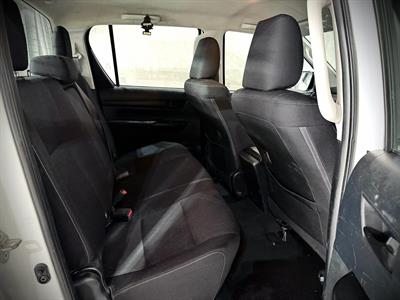 2017 Toyota Hilux - Thumbnail