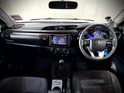 2017 Toyota Hilux - Thumbnail